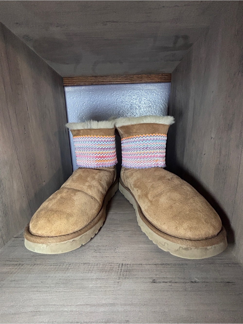 Cozy Shearling-Lined Ugg Boots with Multicolor Knit (Removable/Changeable Band)